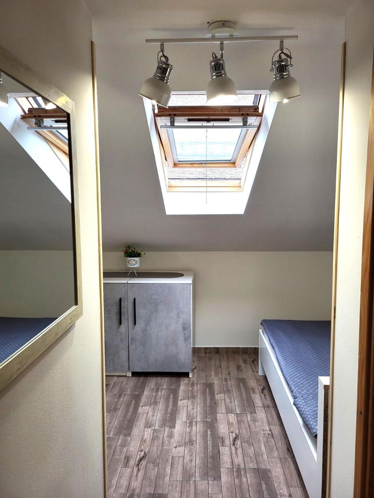 Guesthouse Ozegovic เบลเกรด ภายนอก รูปภาพ