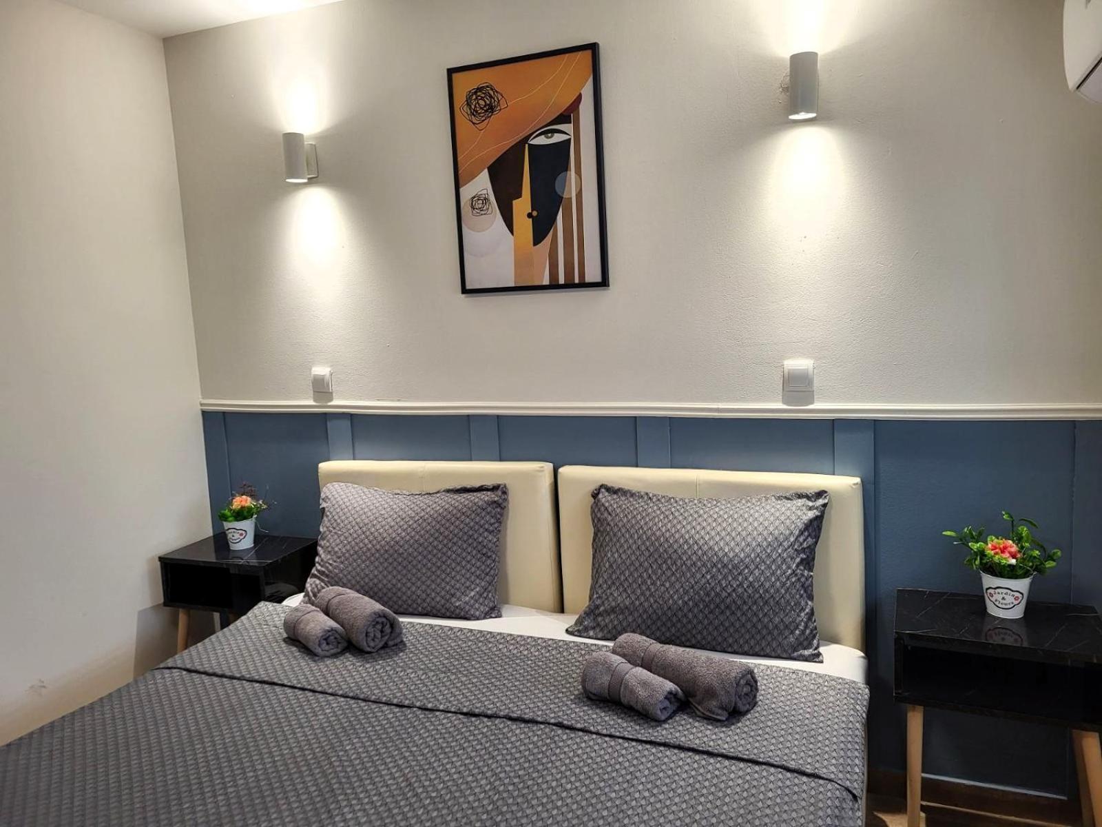 Guesthouse Ozegovic เบลเกรด ภายนอก รูปภาพ